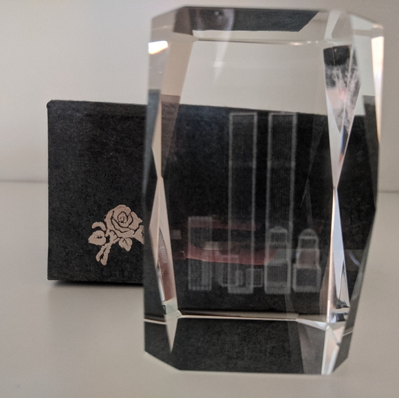 CRYSTAL CUBE ORNAMENT 3D ETCHED - Picture 3 of 7